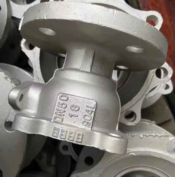 904L不銹鋼法蘭球閥